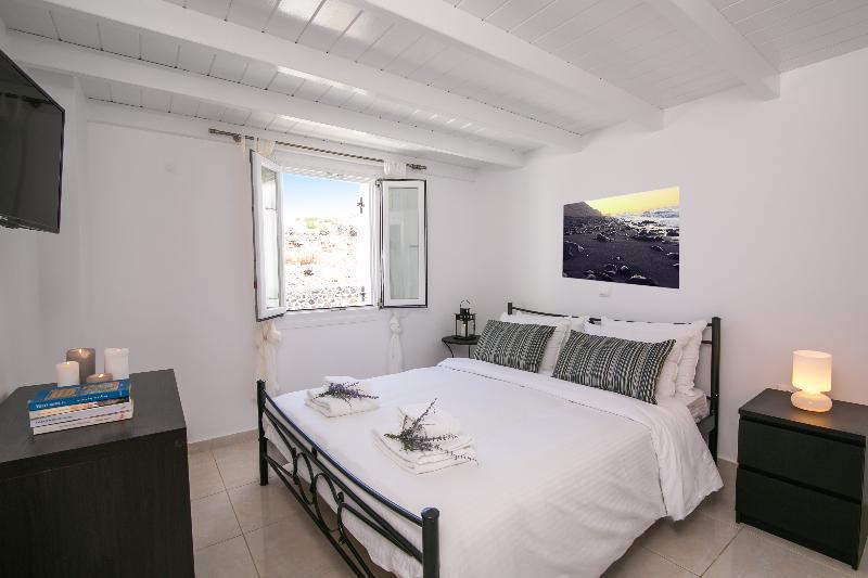 Apanomeria Boutique Residence Oia  Exterior photo